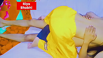 Punjabi Sexcapade With Indian Babe Riyaa Bhambi And Her Lover