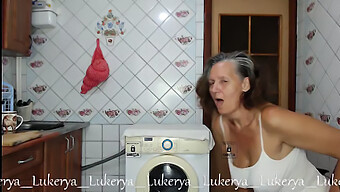 Big Ass Mature Webcam Babe Lukerya Enjoys Coffee And Naked Play